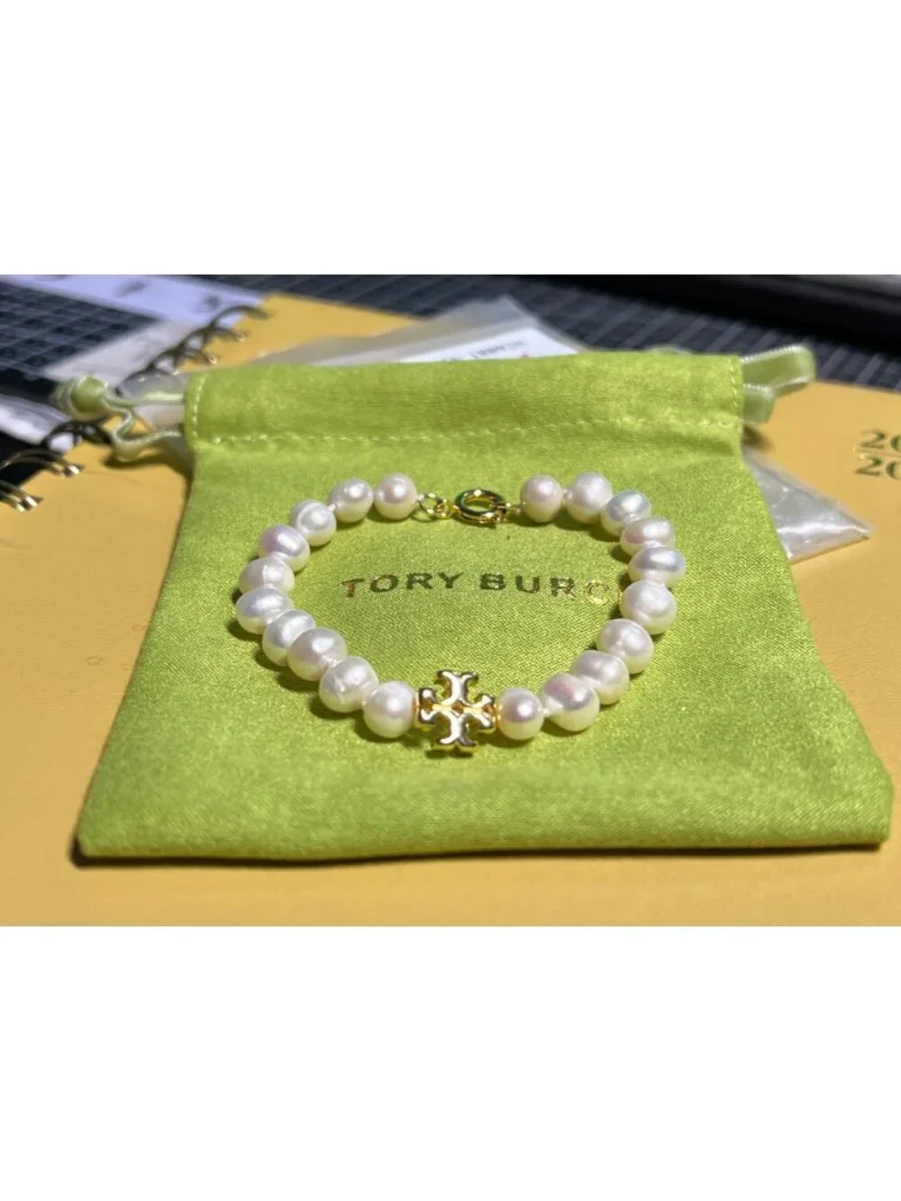 Tory Burch Pearl Bracelet With Gold Logo Charm & Clasp. 6282851